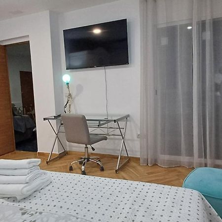 Atico En Arenas De Malaga Apartment Exterior photo